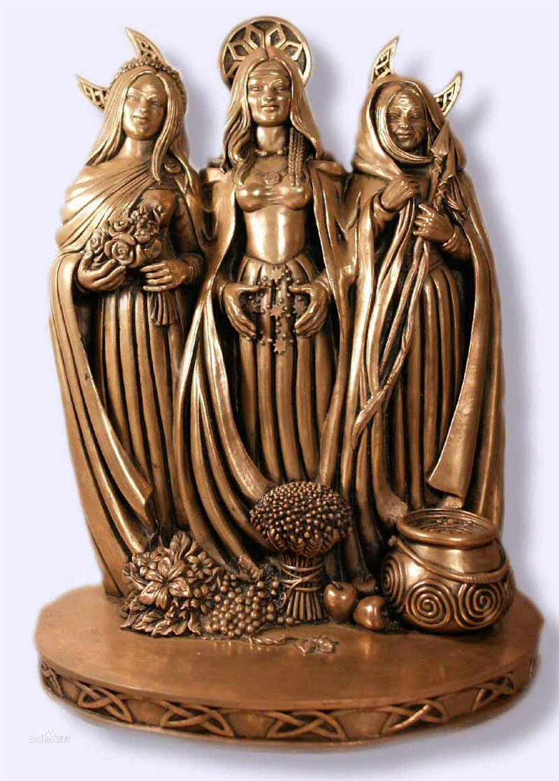 三神合一代表着月亮和命运的规律,所以又被称为命运三女神