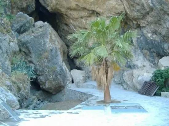 宁芙仙女洞穴温泉—卡拉布里亚